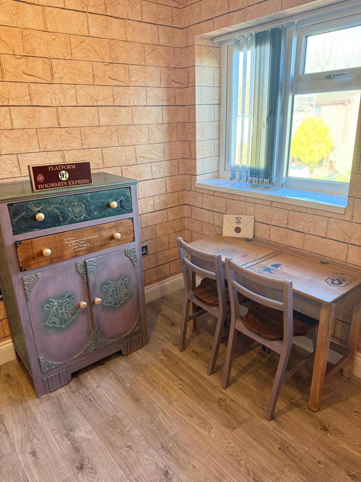 Potters Hideout- 2 Bedroom 2 Bathroom Apartment Γουάτφορντ Εξωτερικό φωτογραφία